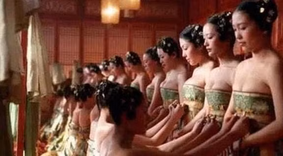 3 tieu chuan cac hoang de Trung Quoc ngay xua chon the thiep-Hinh-2