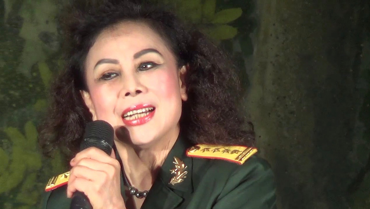 Ba cuoc hon nhan song gio cua nu nghe si goc Phu Tho