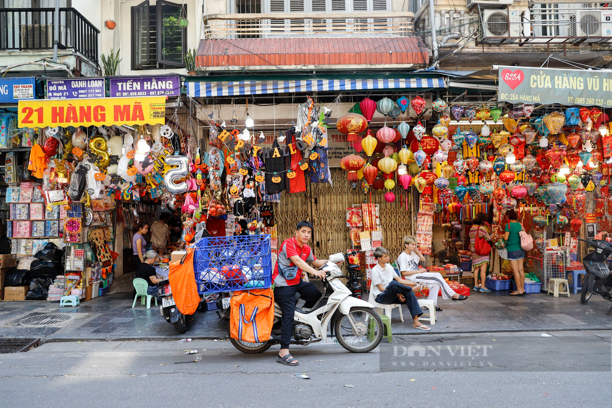 Nhiều sản phẩm được giao buôn đi các tỉnh, thành.