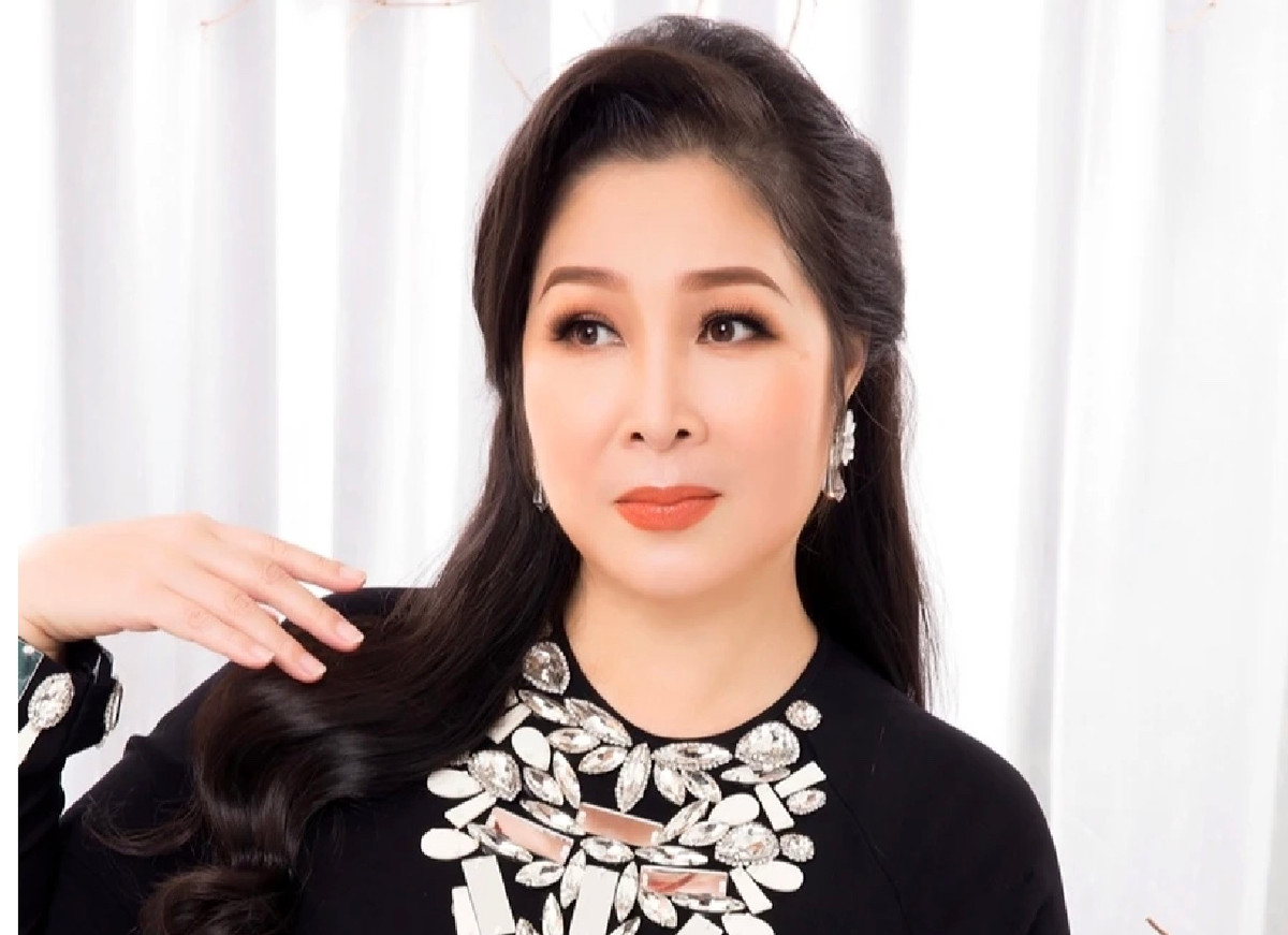 Hồng Vân: "Trái tim tôi đau buốt khi chứng kiến Hồng Đào rơi nước mắt" Hong Van: