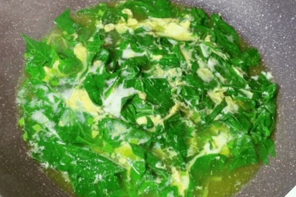 Lá này canxi gấp 2 lần sữa, nấu canh rất ngon - Hình 6 La nay canxi gap 2 lan sua, nau canh rat ngon-Hinh-6