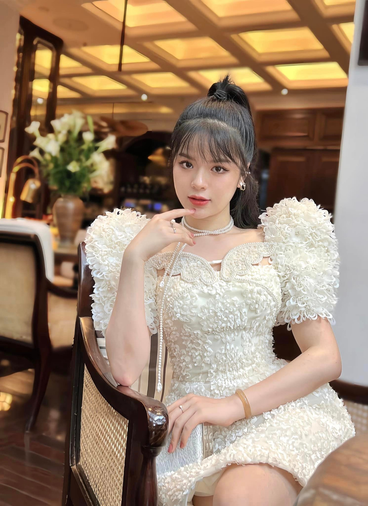 Vai nu sinh trong phim Viet gio vang vap y kien trai chieu-Hinh-5