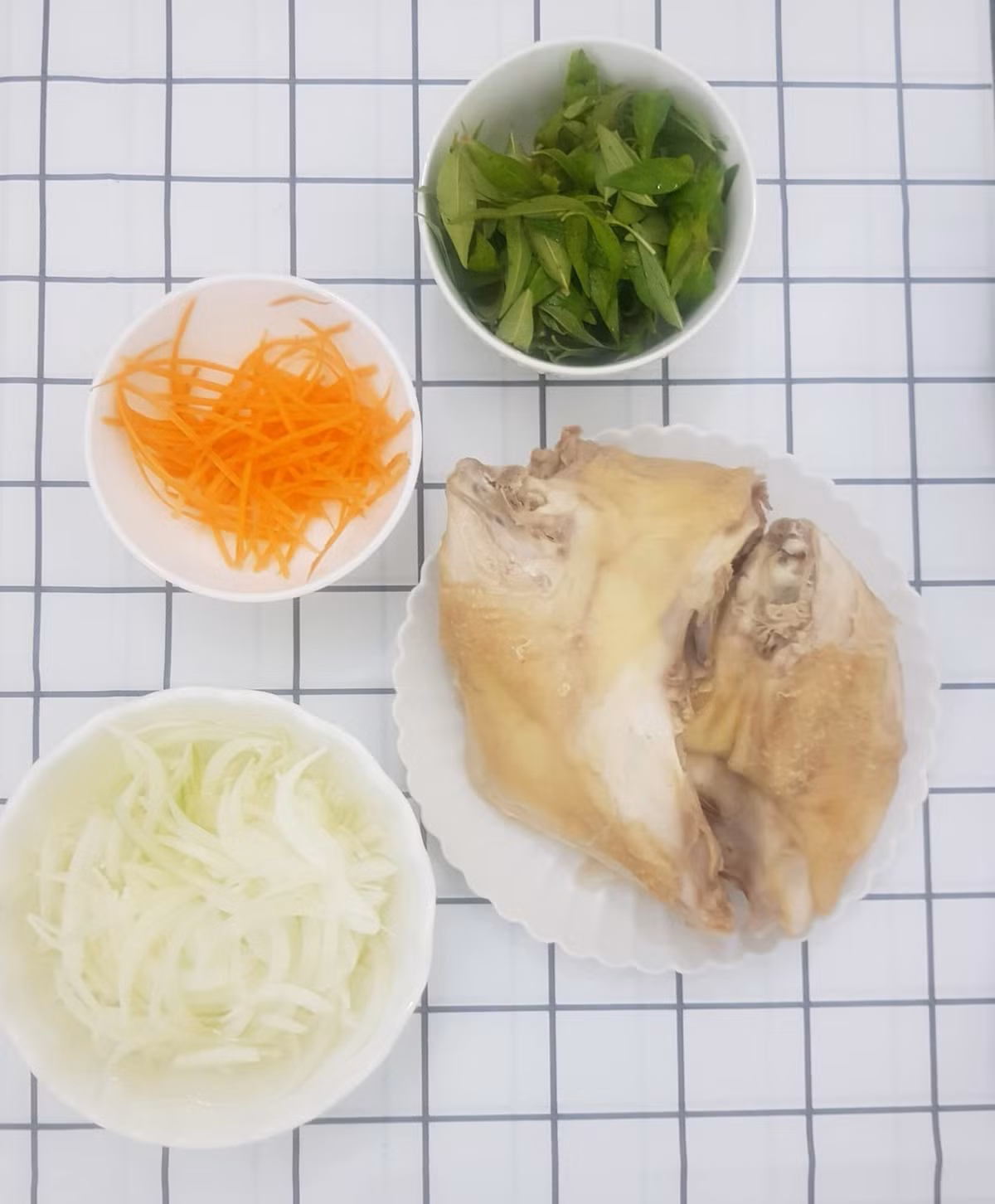 Ức gà đừng hấp hay rán, mang trộn rau răm - Hình 2 Uc ga dung hap hay ran, mang tron rau ram-Hinh-2