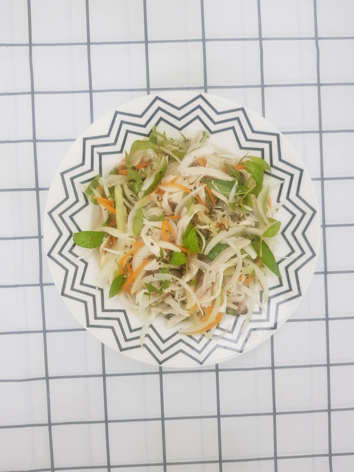 Ức gà đừng hấp hay rán, mang trộn rau răm - Hình 6 Uc ga dung hap hay ran, mang tron rau ram-Hinh-6