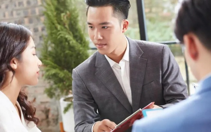 Em chong hoi vay 700 trieu nhung toi khong muon giup vi qua that vong