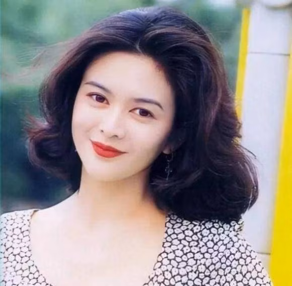 6 ngoi sao dep nhat Hong Kong: Nguoi dau tien hoan toan thuyet phuc-Hinh-7