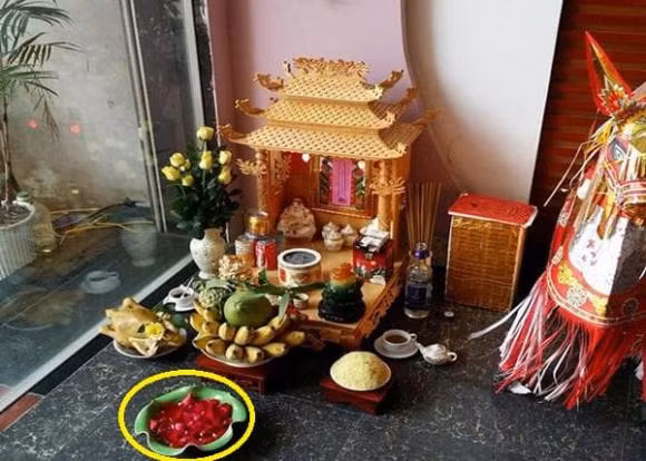 Ban tho Than Tai co bat nuoc tha hoa, dieu nay mang y nghia gi?