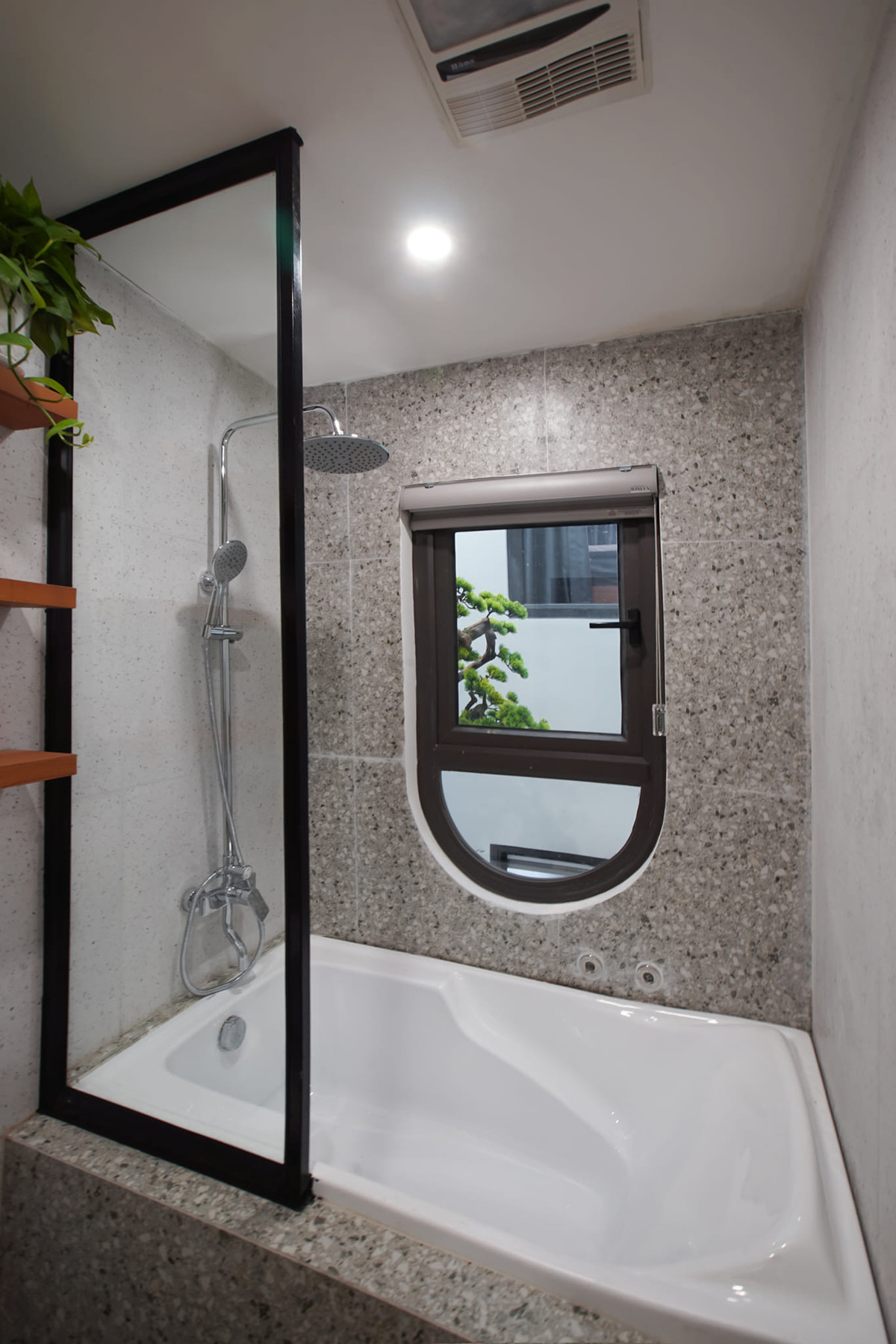 Ngôi nhà 33m2 ở Hà Nội đủ bể cá Koi, tiểu cảnh - Hình 19 Ngoi nha 33m2 o Ha Noi du be ca Koi, tieu canh-Hinh-19