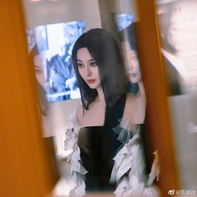 Vo tinh lot ong kinh fan, Pham Bang Bang gay sot nho dep-Hinh-8