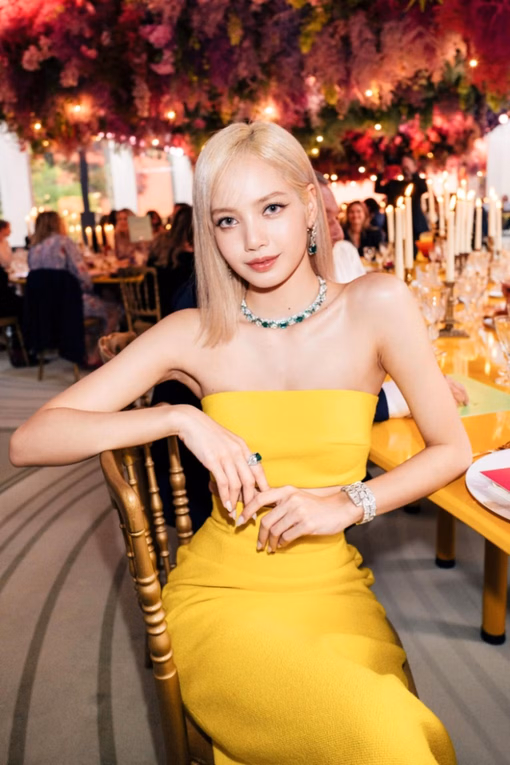 Chuyen gia ly giai viec Lisa de tu choi hop dong 40 trieu USD-Hinh-3