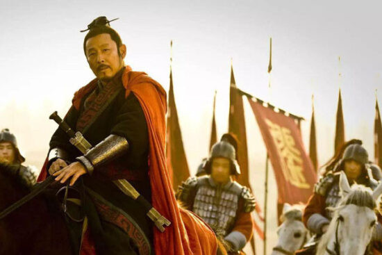 Vi hoang de mu chu hi viet 2 tuyet pham lan at Can Long?