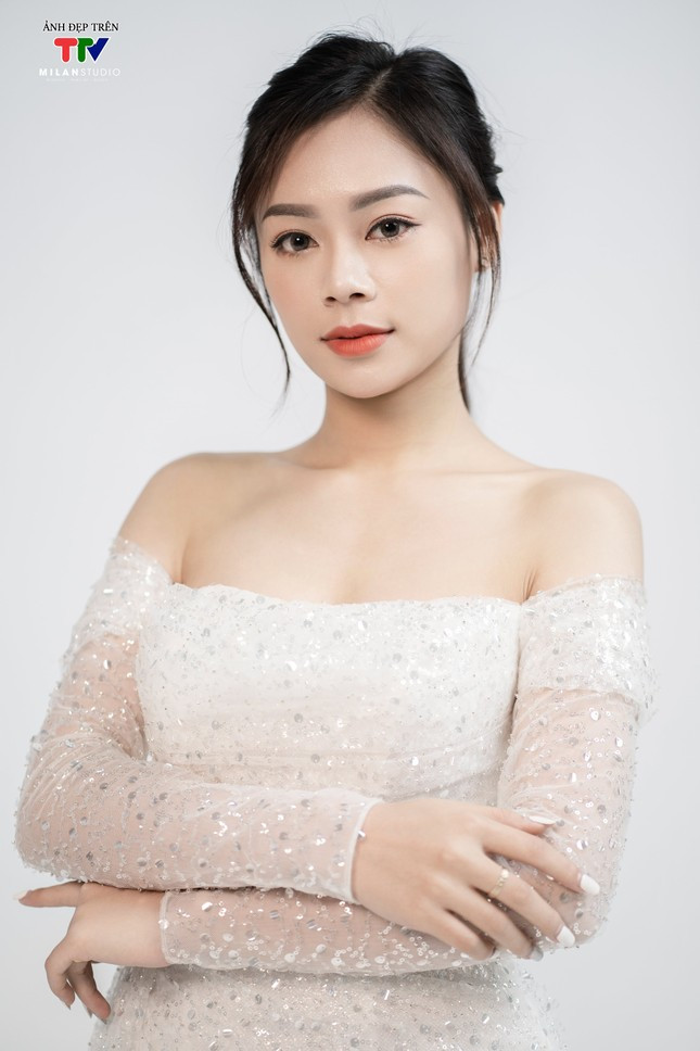 Nu Dang vien Hoc vien Tai chinh gianh giai nhat thi anh dep tren TTV-Hinh-13