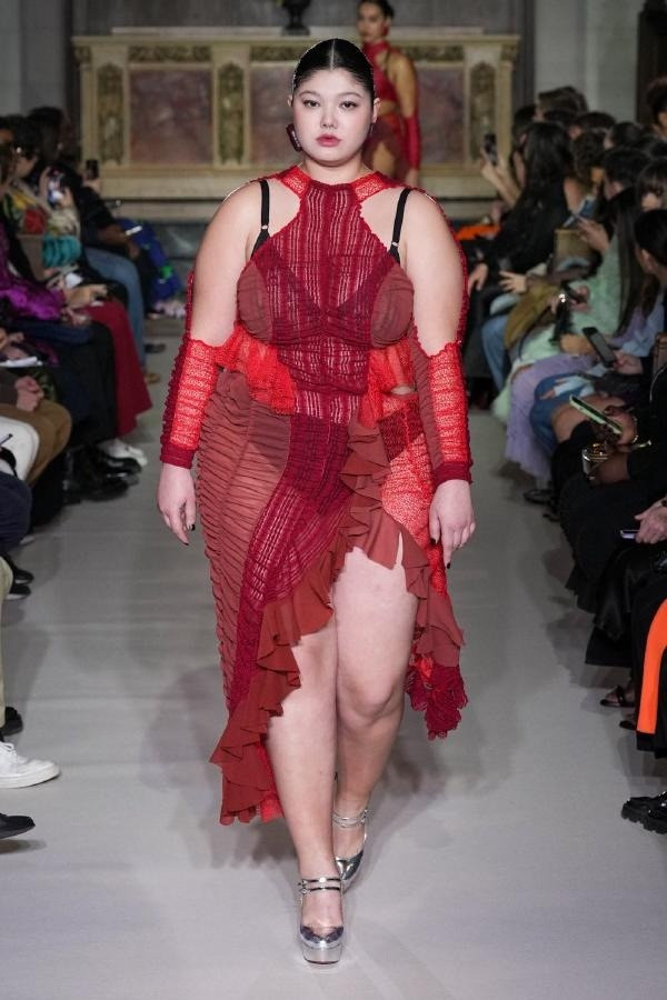 Mot mau sieu gay tro lai-Hinh-9