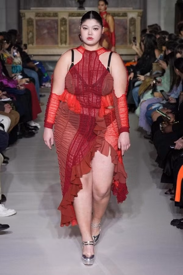 Mot mau sieu gay tro lai-Hinh-9