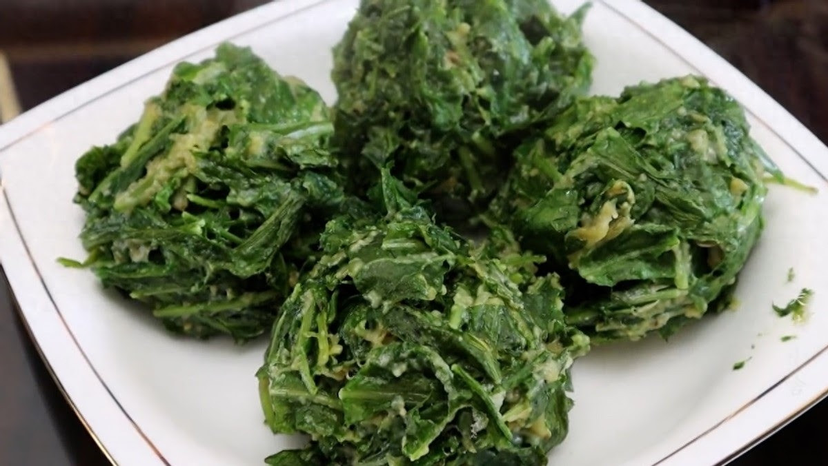 Loại rau dại toàn bị nhổ bỏ hóa ra là "vua bổ gan" - Hình 9 Loai rau dai toan bi nho bo hoa ra la