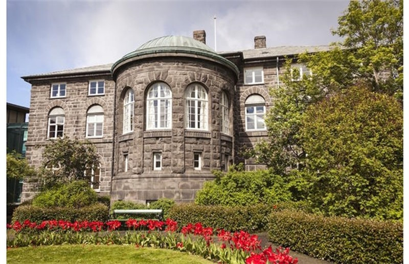  Quốc hội Iceland là quốc hội lâu đời nhất trên thế giới. Quốc hội nước này được thành lập từ hồi năm 930. Quả là con số ấn tượng đúng không nào?