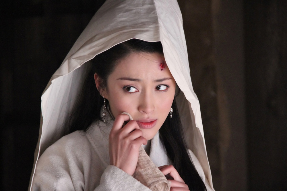 Phan Kim Lien trong Thuy hu duoc xay dung tu thuc te hay hu cau?