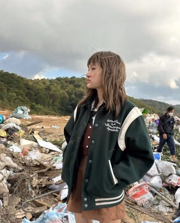 Hien Ho he lo hau truong cuc kho giua luc MV bi 'nem da'-Hinh-4