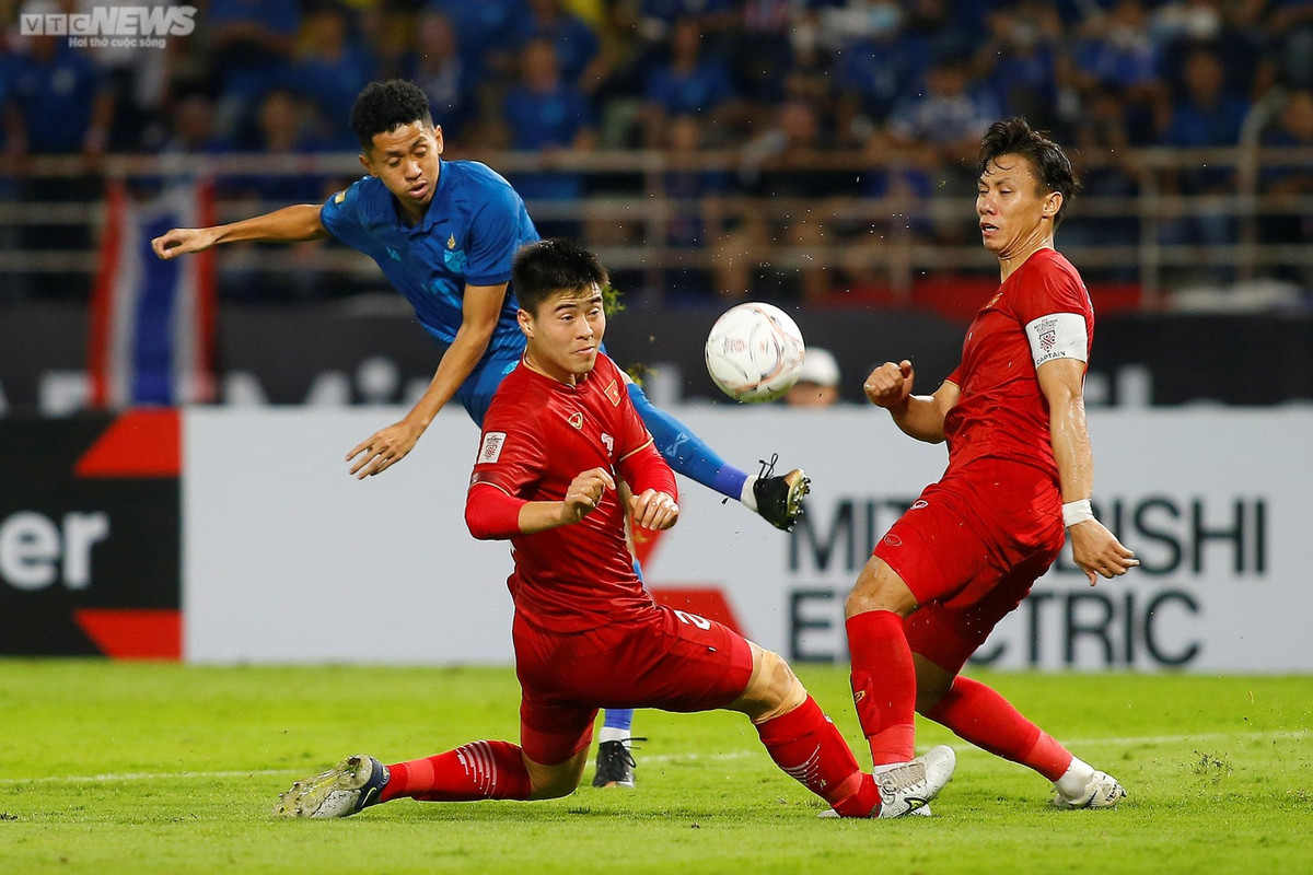 Mo World Cup cung HLV Troussier, tuyen Viet Nam phai thay doi the nao?-Hinh-3