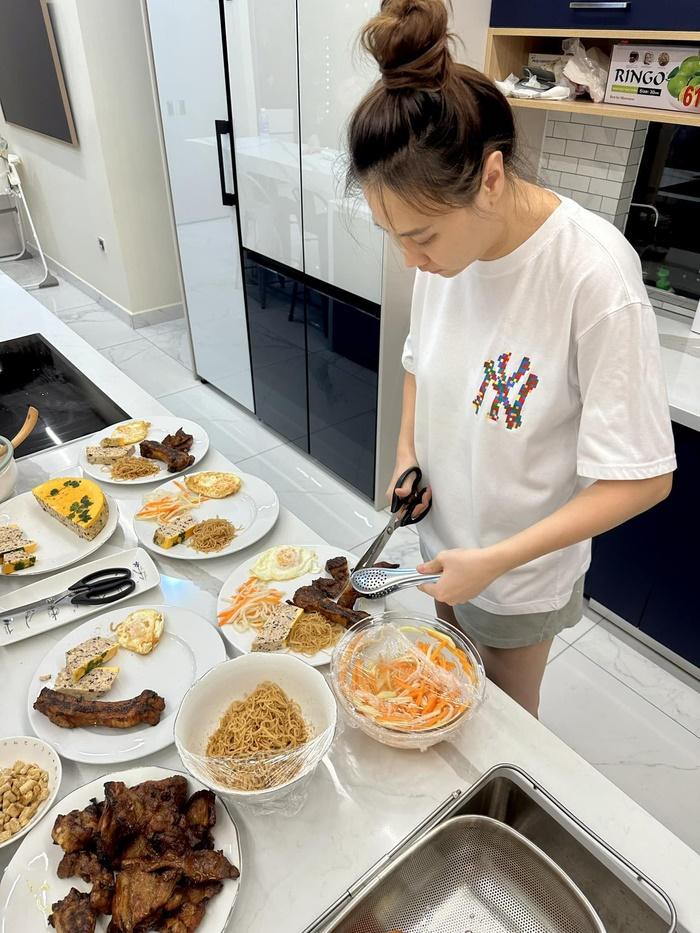 Cuong Do La than tho ve can nang nhung hoa ra ngam ninh vo-Hinh-2