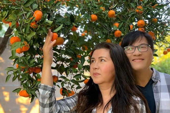 Cuộc sống bình dị ở nước ngoài của Phương Thảo - Ngọc Lễ - Hình 3 Cuoc song binh di o nuoc ngoai cua Phuong Thao - Ngoc Le-Hinh-3