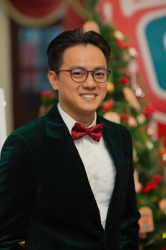 Chong Thanh Hang tiet lo ly do song kin tieng tren mang xa hoi