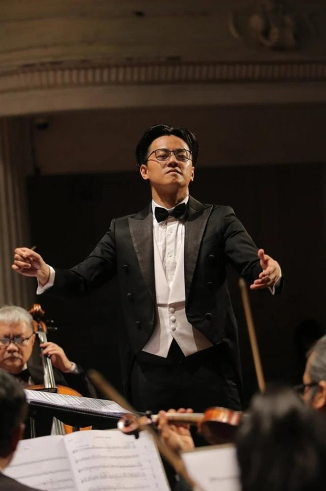 Chong Thanh Hang tiet lo ly do song kin tieng tren mang xa hoi-Hinh-2