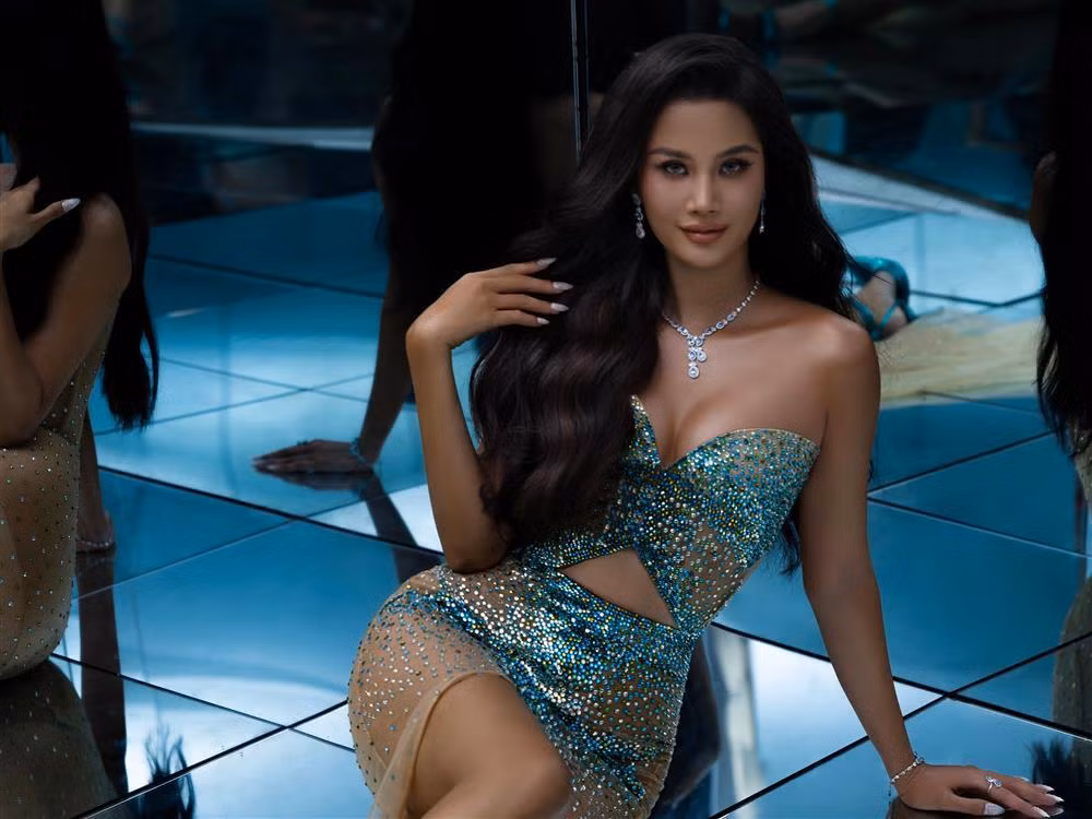 Huong Ly va chuyen 4 lan tron di thi hoa hau lam me khoc