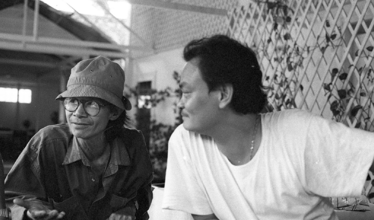 Ảnh hiếm Trịnh Công Sơn bên Đặng Thái Sơn, Lương Triều Vỹ - Hình 3 Anh hiem Trinh Cong Son ben Dang Thai Son, Luong Trieu Vy-Hinh-3