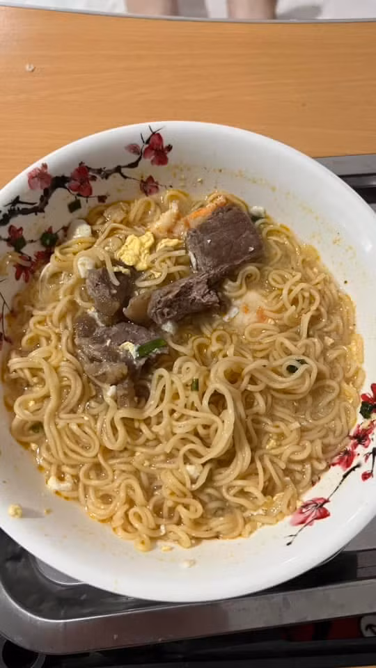 Khanh Thi bau bi tang can nhung ai cung thuong Phan Hien-Hinh-2