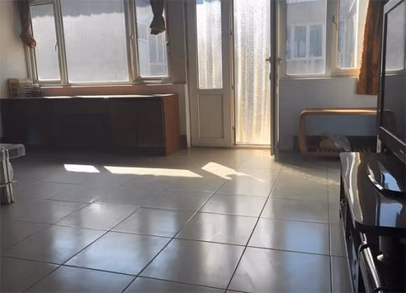 “Trong nha co ba khoang trong, con chau muon doi trong rong”-Hinh-2