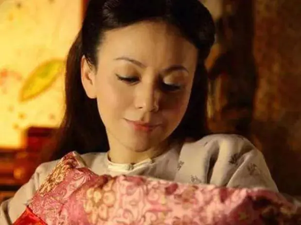 Vi sao phi tan khong duoc phep nuoi nang, gan gui voi con cai?-Hinh-3