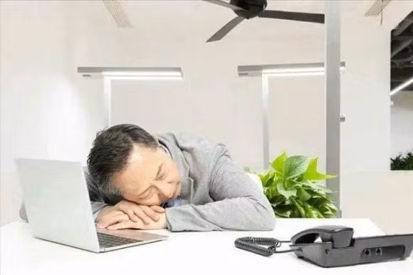 Sau 50 tuoi, khi ngu trua phai ghi nho 