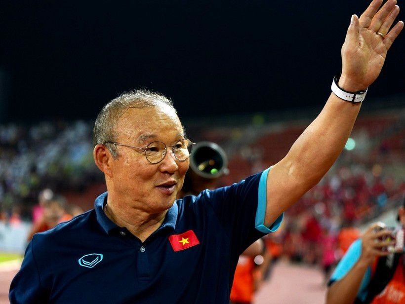 CLB Công an Hà Nội phản ứng bất ngờ về tin chiêu mộ thầy Park CLB Cong an Ha Noi phan ung bat ngo ve tin chieu mo thay Park