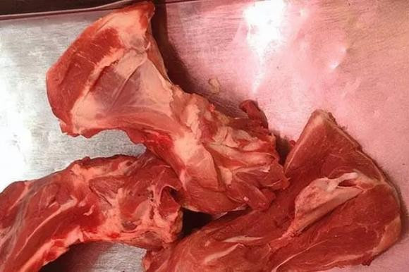 Thịt để trong tủ lạnh 1 năm còn ăn được hay không? - Hình 3 Thit de trong tu lanh 1 nam con an duoc hay khong?-Hinh-3