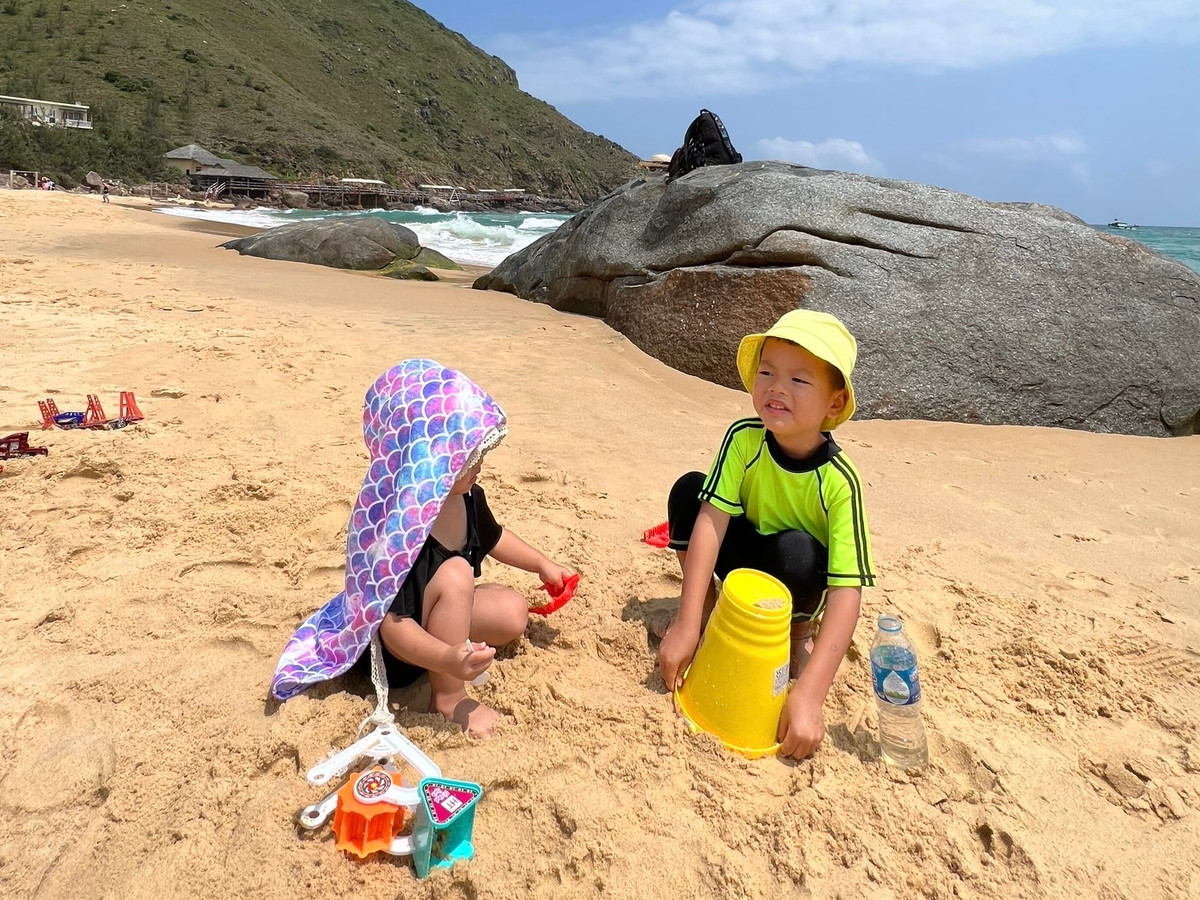 Me lai oto, dua hai con di tu Nam ra Bac trong 34 ngay-Hinh-4