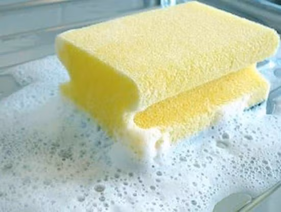 3 loai nuoc tuyet doi khong dung de lau ban tho trong thang 7 am-Hinh-4