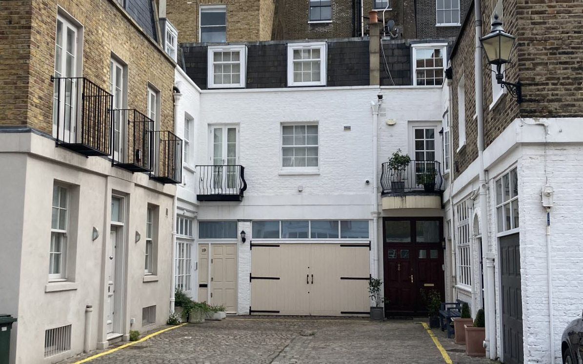 Nho chau dung ten can nha, dai gia nguoi Anh vuong tranh chap