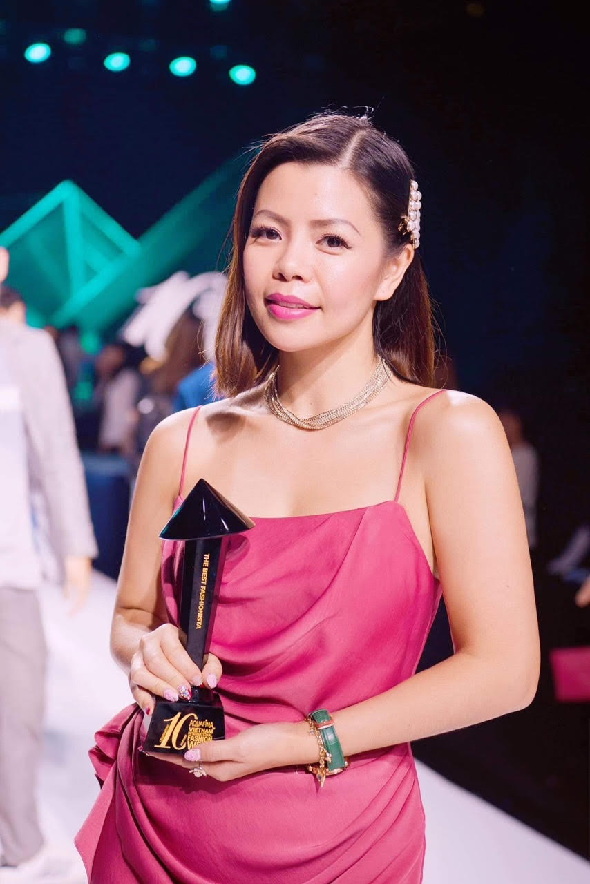 Blogger Việt ở Singapore diện đồ xuống phố cực chất - Hình 5 Blogger Viet o Singapore dien do xuong pho cuc chat-Hinh-5