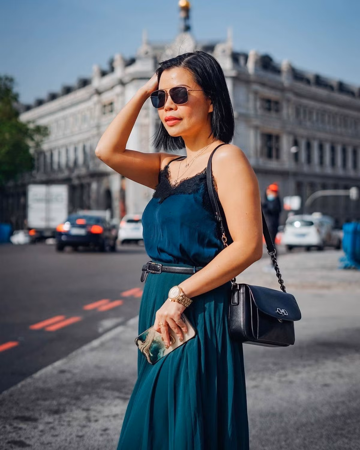 Blogger Việt ở Singapore diện đồ xuống phố cực chất Blogger Viet o Singapore dien do xuong pho cuc chat