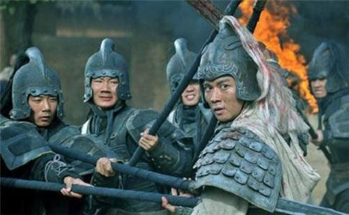 Triệu Vân thất bại quân lính vẫn sát cánh, Quan Vũ lại bị bỏ rơi - Hình 3 Trieu Van that bai quan linh van sat canh, Quan Vu lai bi bo roi-Hinh-3