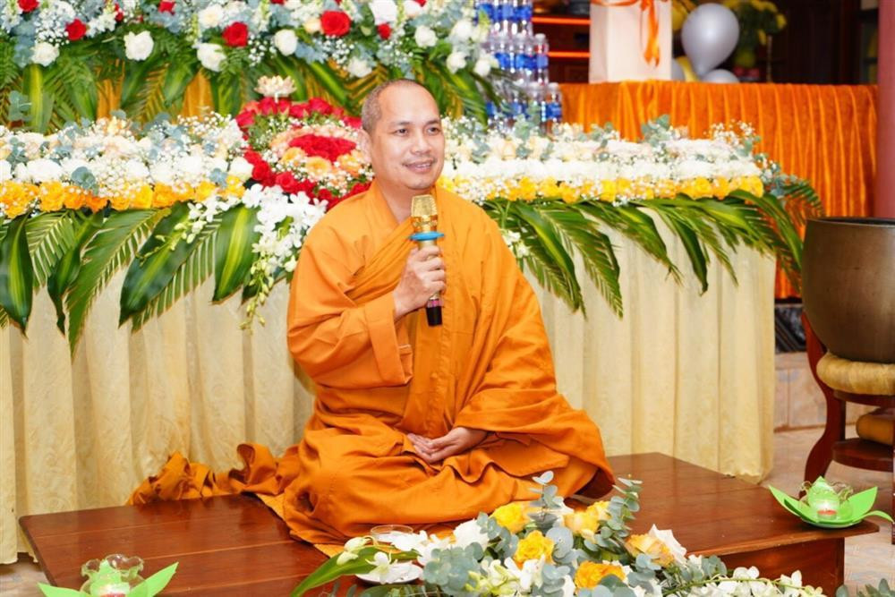 Co can cung sao de 'giai han'?