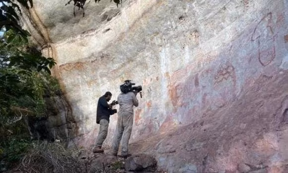 Buc tranh tuong bi an phat hien trong rung ram Amazon-Hinh-2