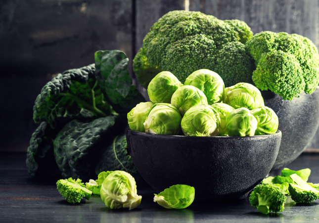 Nhung thuc pham mau xanh la 