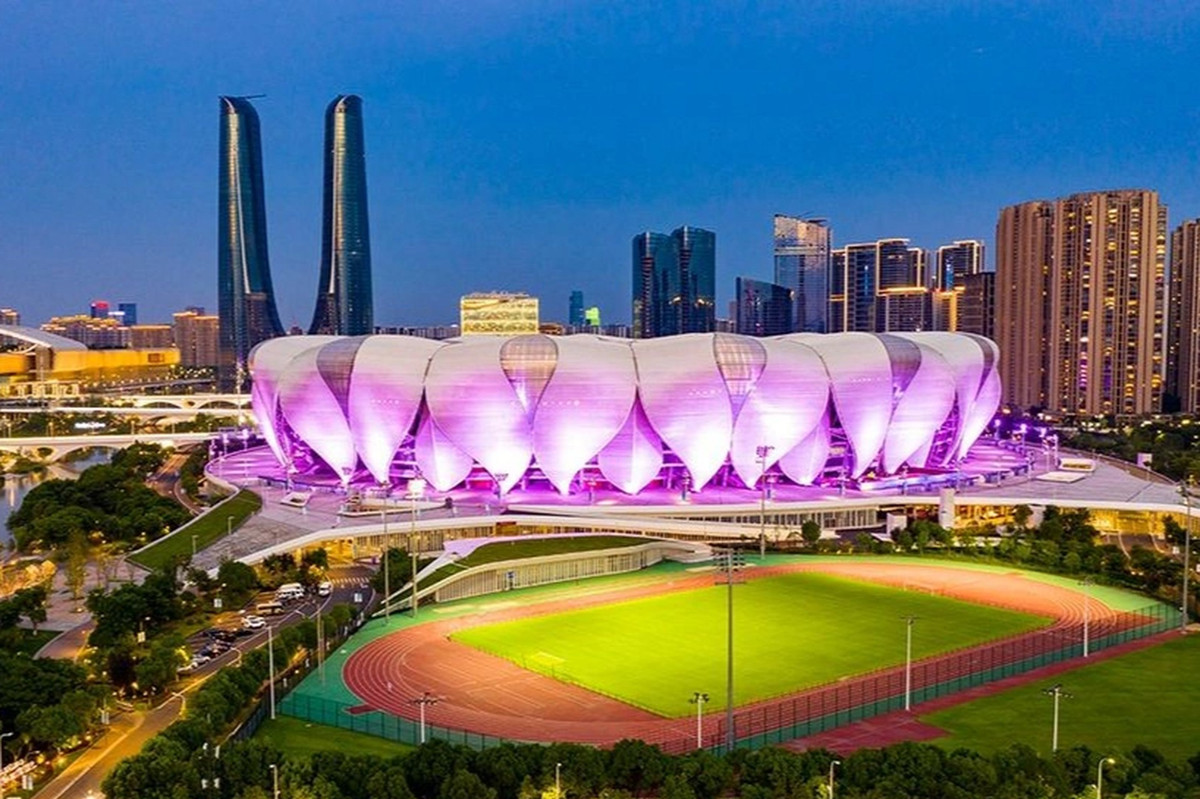 Đây là một trong ba sân vận động có sức chứa trên 80.000 người ở Trung Quốc. Ảnh: Twitter.