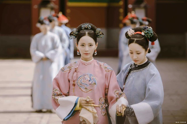 Sau khi nhà Thanh sụp đổ, cung nữ đều sống cô độc đến cuối đời Sau khi nha Thanh sup do, cung nu deu song co doc den cuoi doi