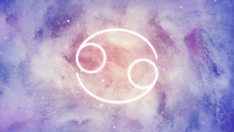 Lời khuyên dành cho cung Cự Giải: họ cần giữ vững tinh thần lạc quan, nhiệt tình giúp đỡ người khác và phát huy các ưu điểm vốn có để phát triển sự nghiệp. 