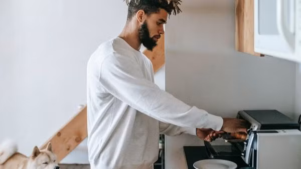 Nhung lam tuong khi su dung lo vi song-Hinh-2