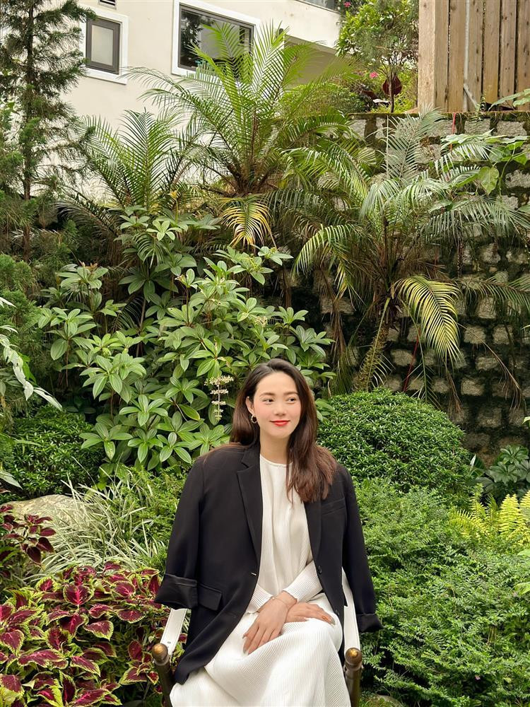 ##ss###style="text-decoration: underline;">Minh Hằng "lên đồ" đi biển, thần thái mẹ bầu được fan chấm xứng đáng điểm 10.