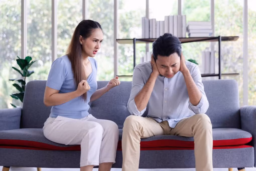 Vo noi gian moi khi nghe toi nhac toi chi hang xom